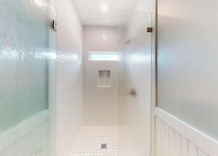 Holiday home Cozy Getaway With Pool Access Charming Interior & Screened Porch Gulf Shores